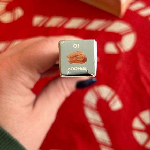 Sacheu Body Gua tool, Slick Skin and lip liner bundle - Picture 5 of 5